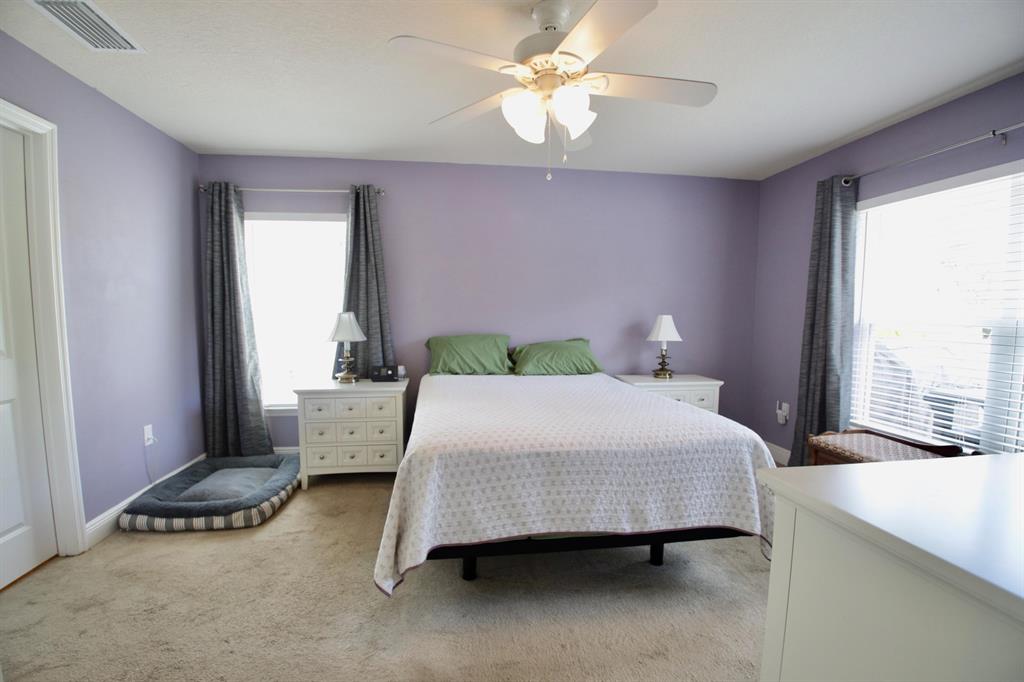 VERO LAKE ESTATES UNIT R - Residential