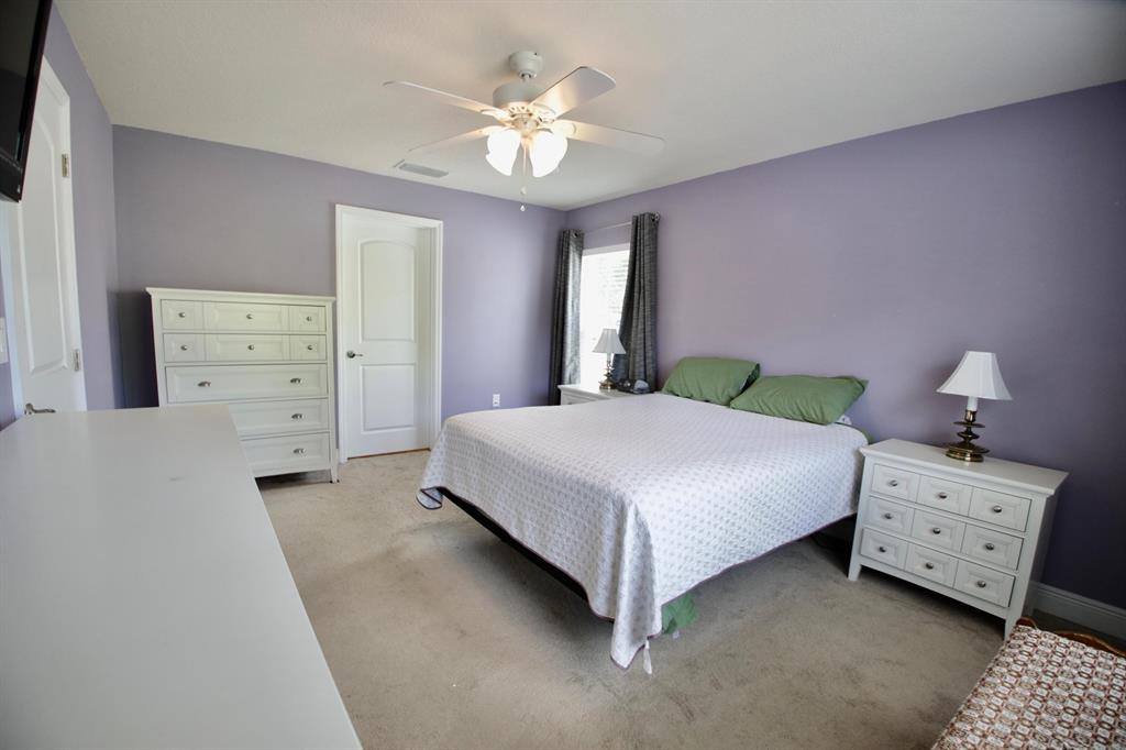 VERO LAKE ESTATES UNIT R - Residential