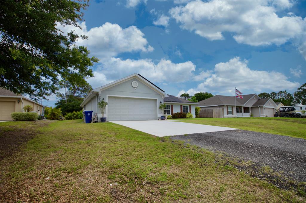 VERO LAKE ESTATES UNIT R - Residential