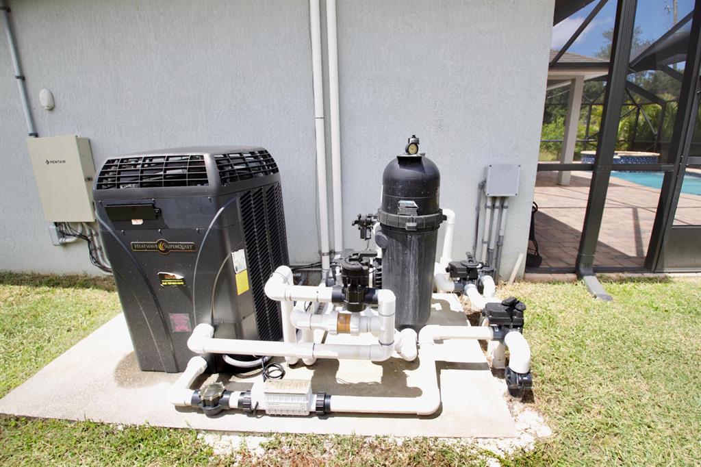 VERO LAKE ESTATES UNIT R - Residential