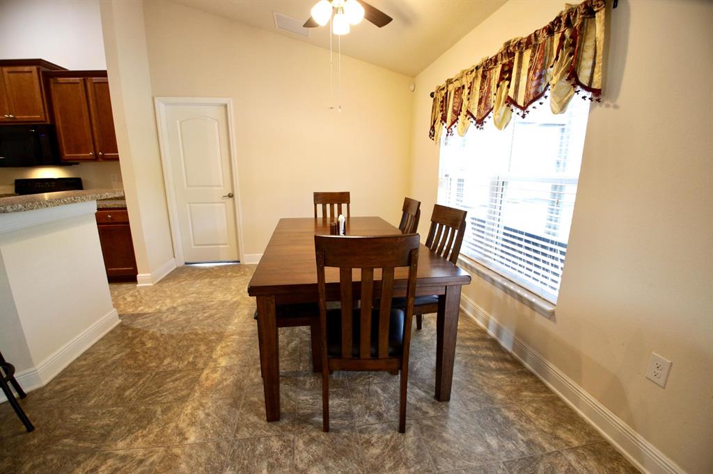 VERO LAKE ESTATES UNIT R - Residential