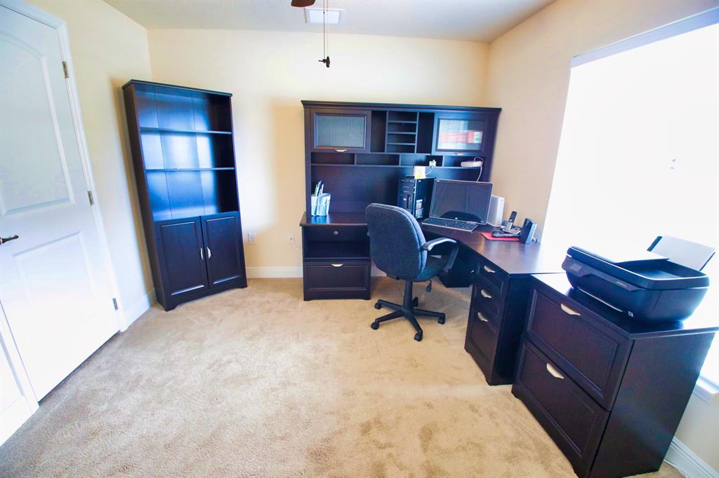 VERO LAKE ESTATES UNIT R - Residential