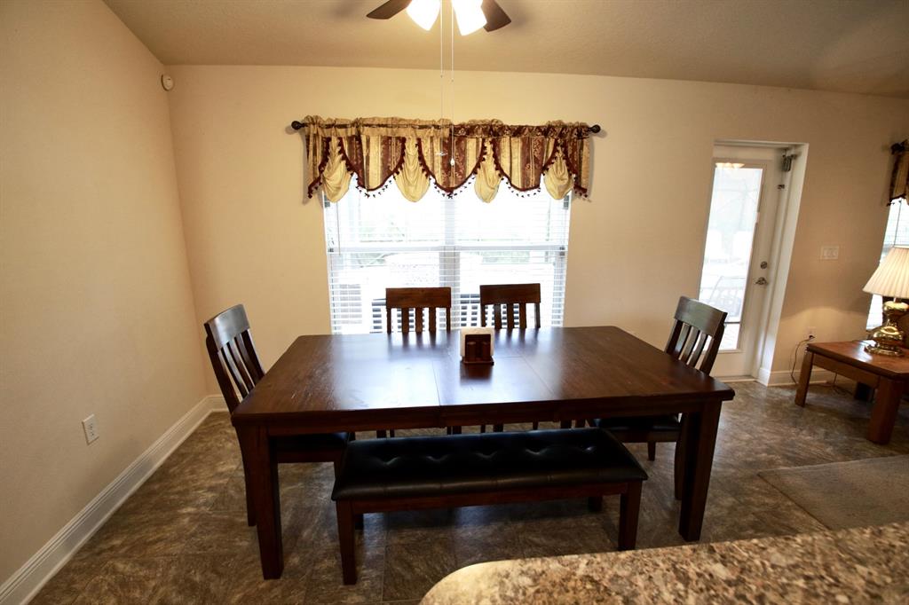 VERO LAKE ESTATES UNIT R - Residential