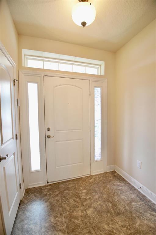 VERO LAKE ESTATES UNIT R - Residential