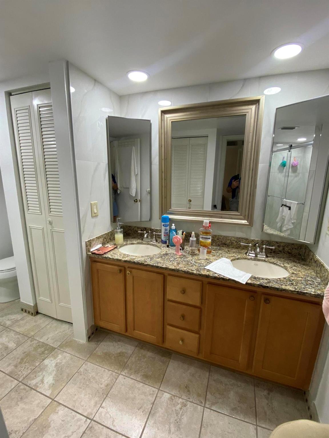 FOREST LAKES - Residential