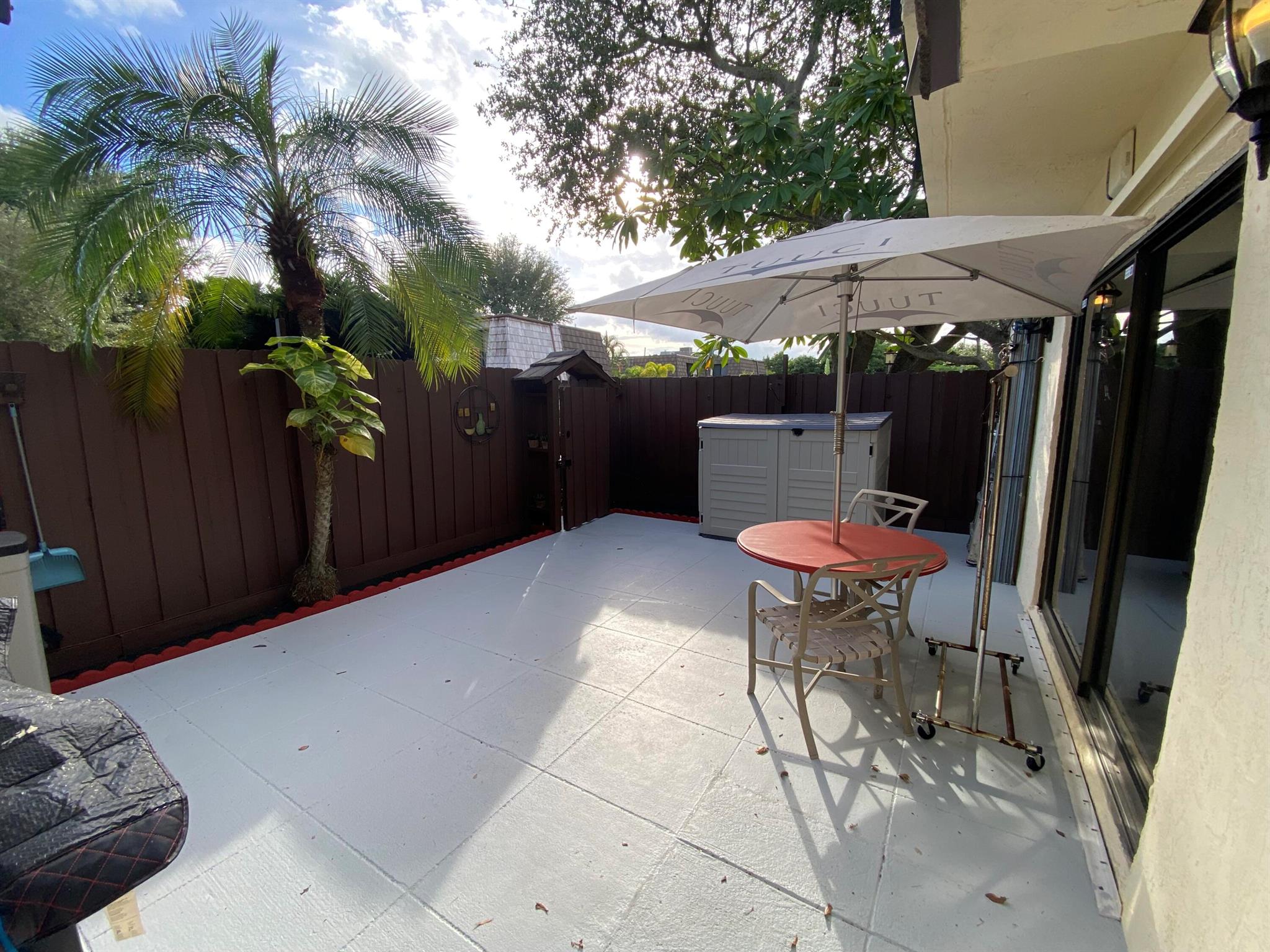 FOREST LAKES - Residential