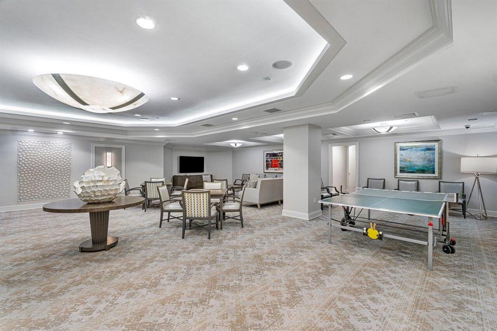 TOWNSEND PLACE CONDO - Residential