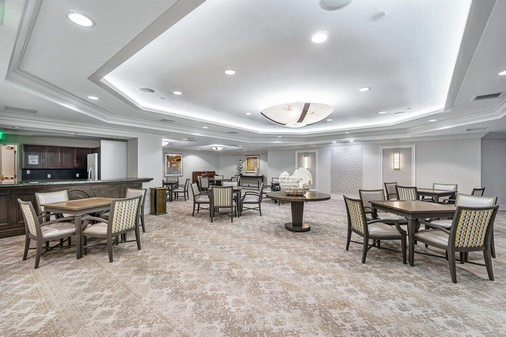 TOWNSEND PLACE CONDO - Residential