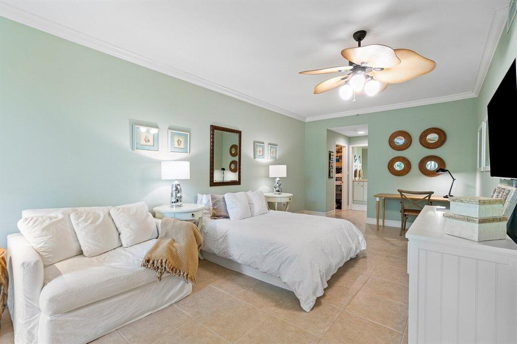 TOWNSEND PLACE CONDO - Residential