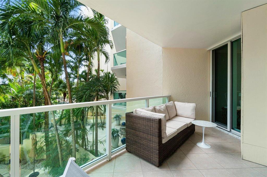 TOWNSEND PLACE CONDO - Residential