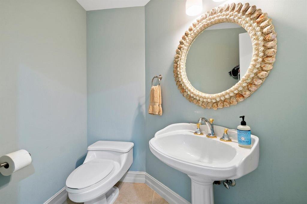 TOWNSEND PLACE CONDO - Residential