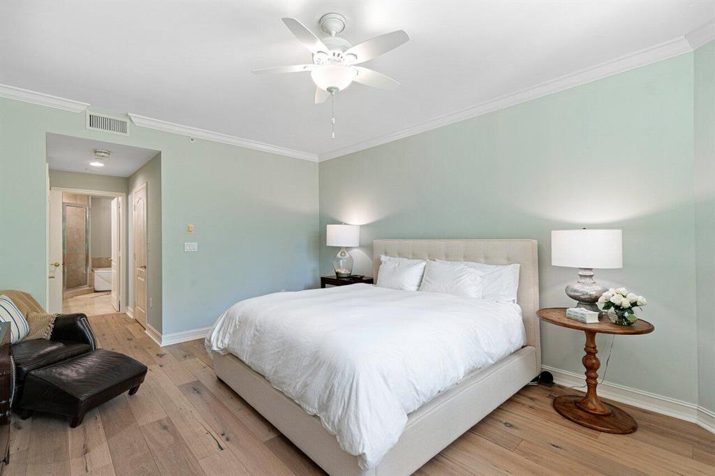 TOWNSEND PLACE CONDO - Residential