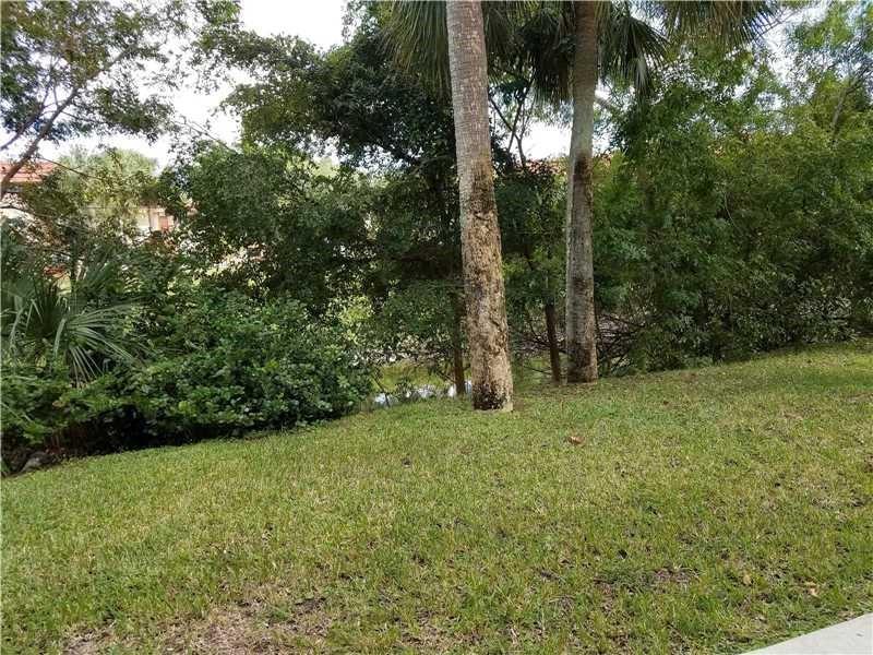 Coral Plaza Condo - Residential Lease