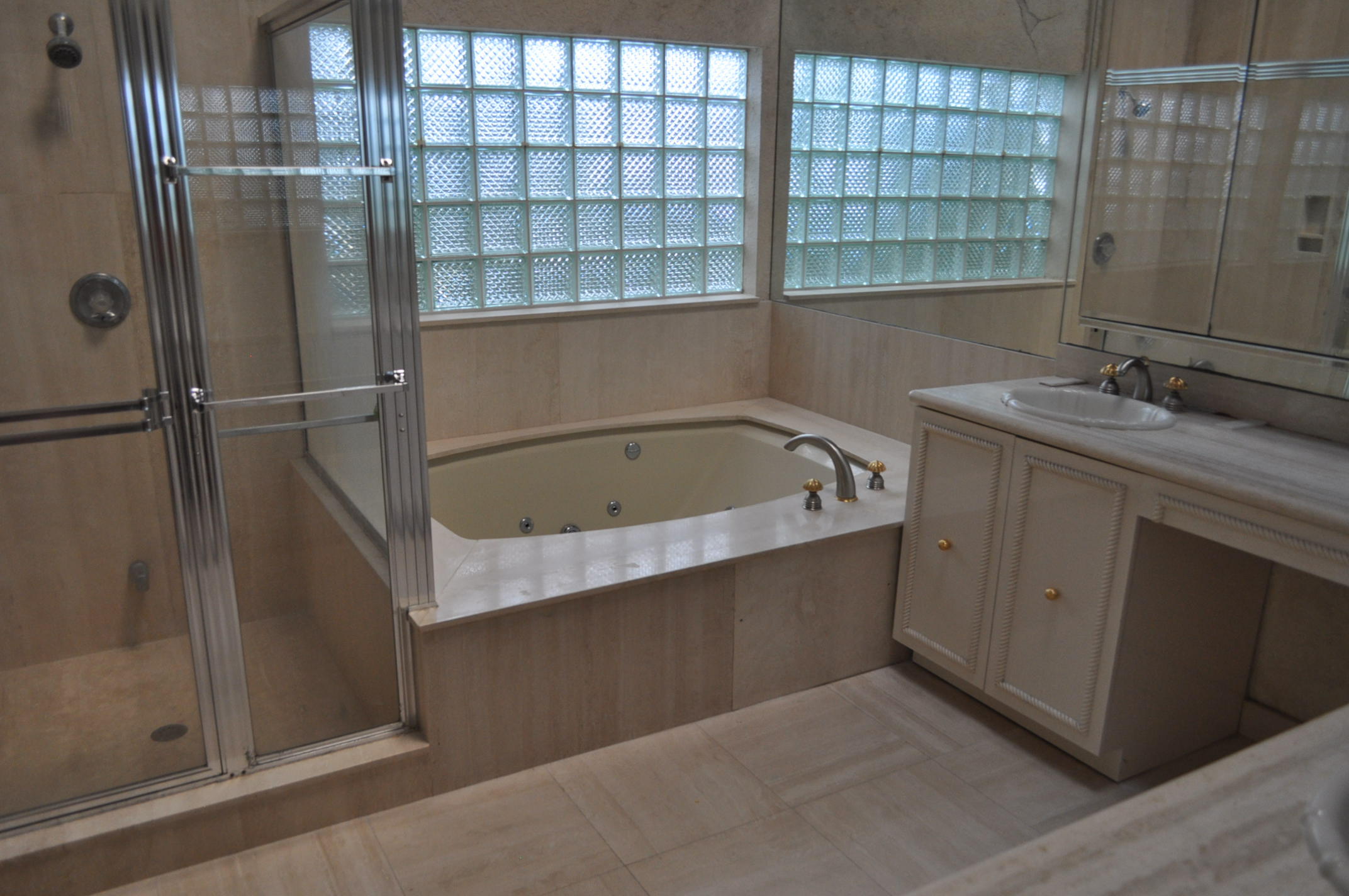 CHAPEL CREEK - Residential