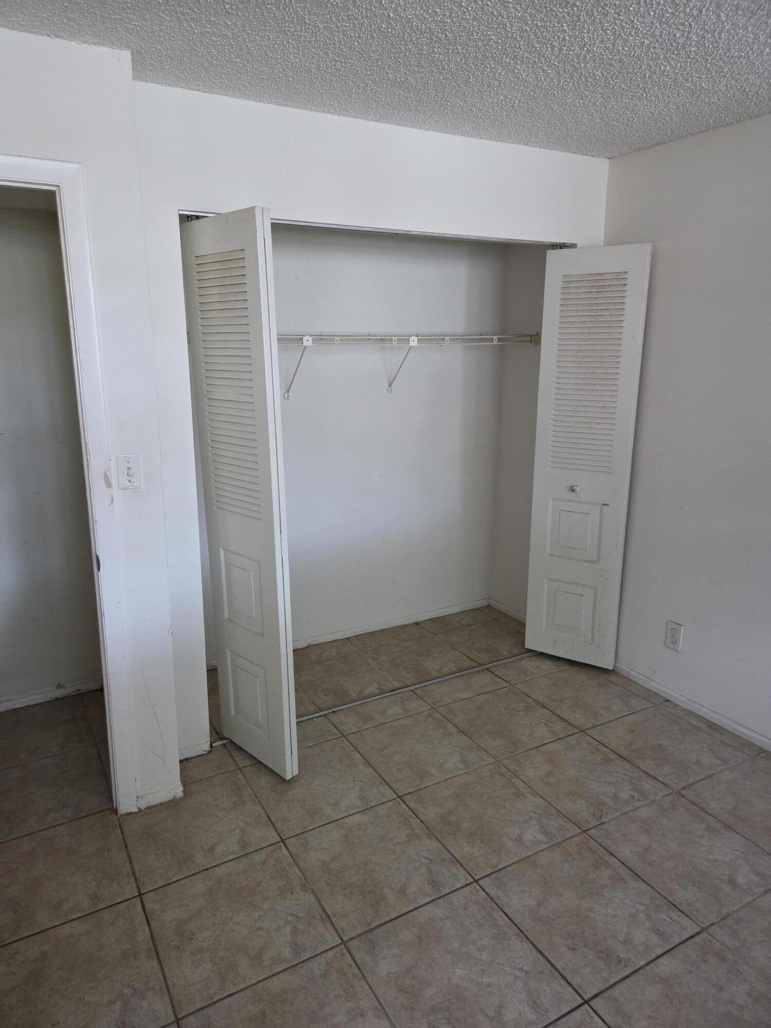 Pine Island Ridge Country - Residential