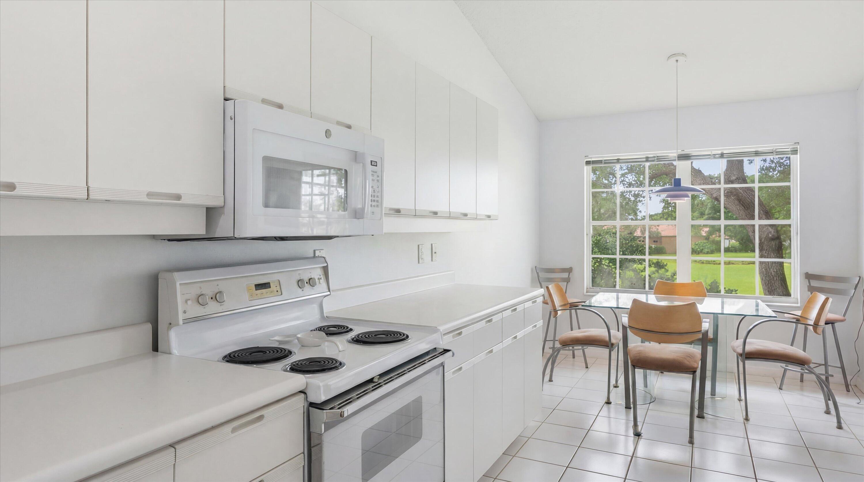 ANDOVER AT WYCLIFFE CONDO - Residential