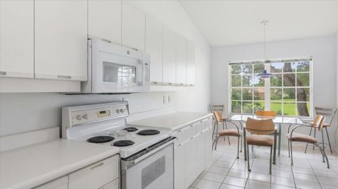 Tiny photo for 10112 Andover Coach Circle #B2, Lake Worth, FL 33449 (MLS # B26018885)