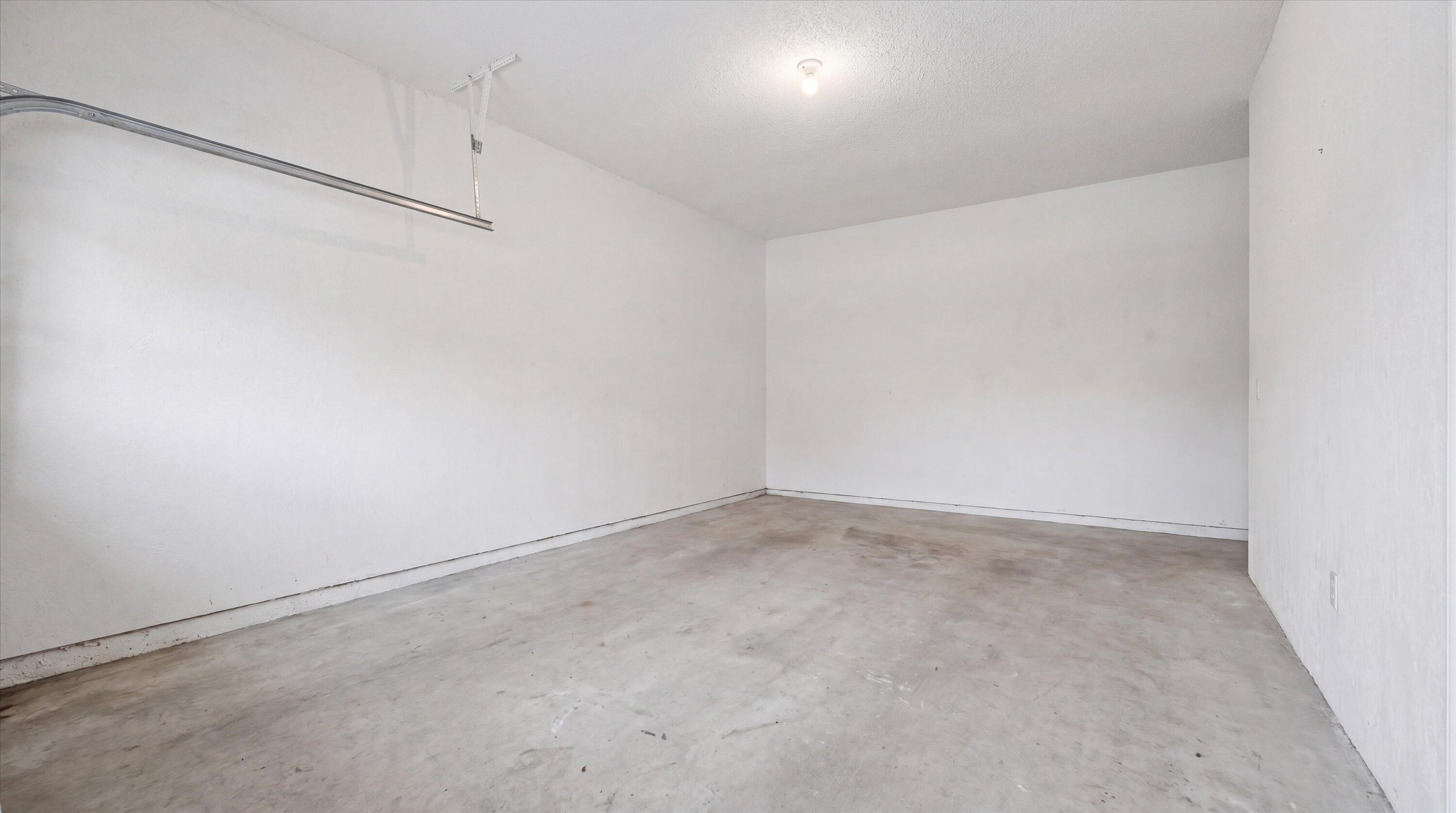 ANDOVER AT WYCLIFFE CONDO - Residential