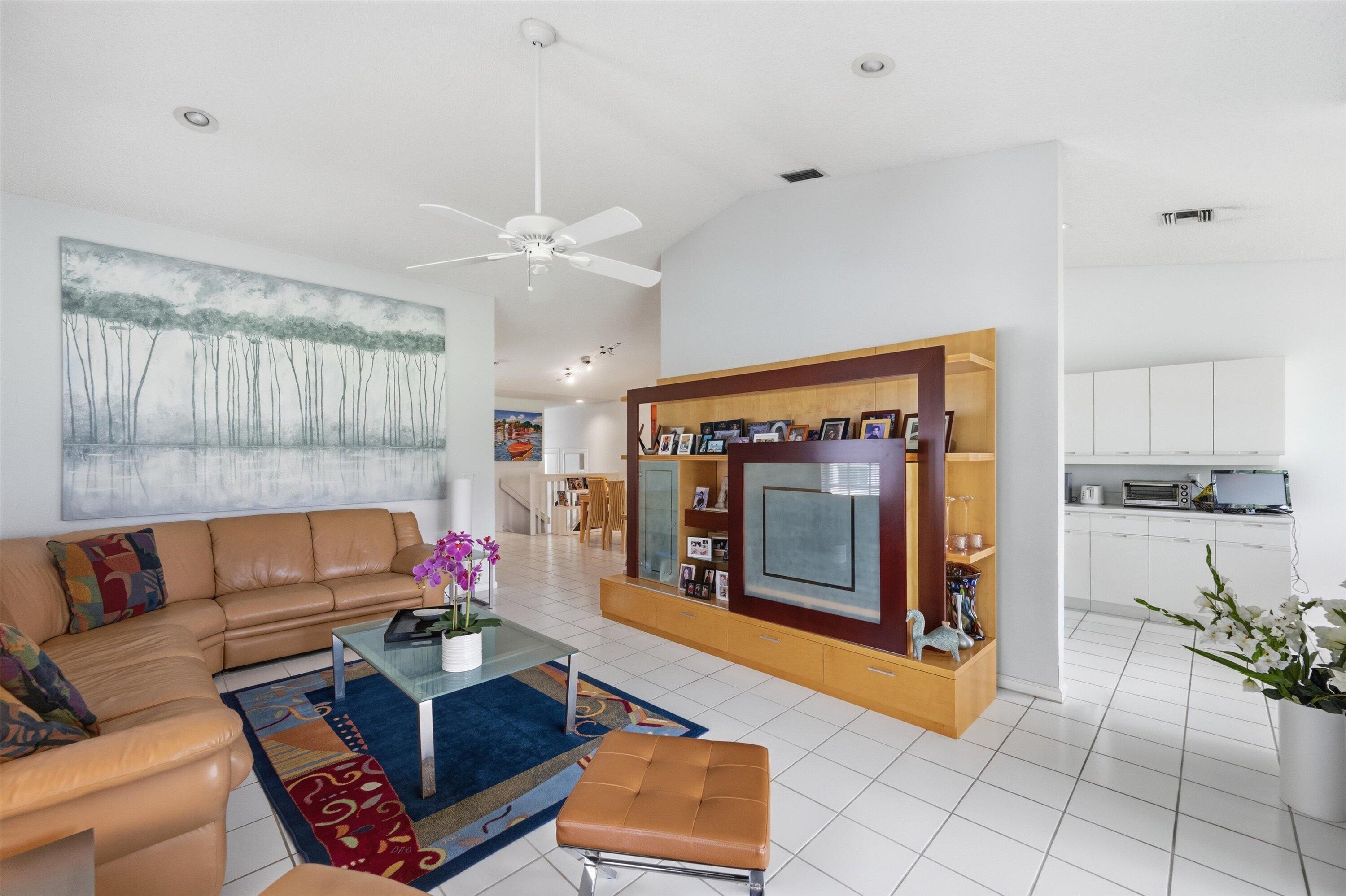 ANDOVER AT WYCLIFFE CONDO - Residential