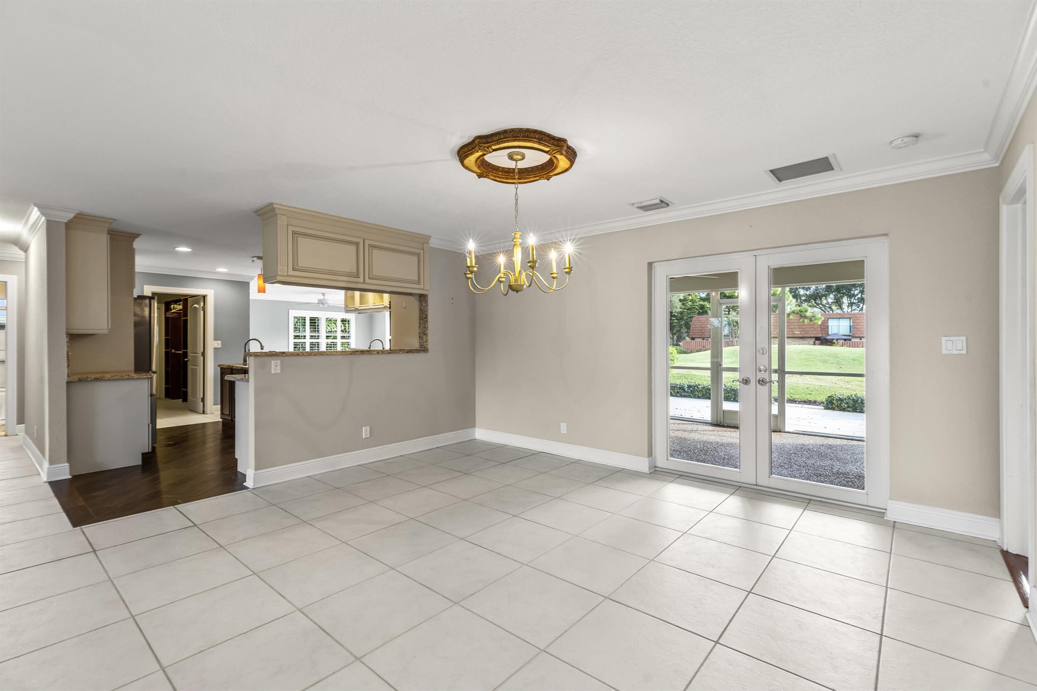 3210 Lakeview Drive