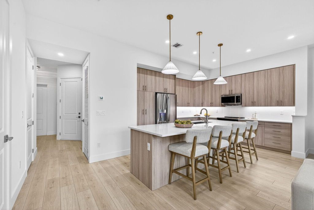 Photo of 125 Water Pointe Pl #28, Jupiter, FL 33477 (MLS # R11149781)