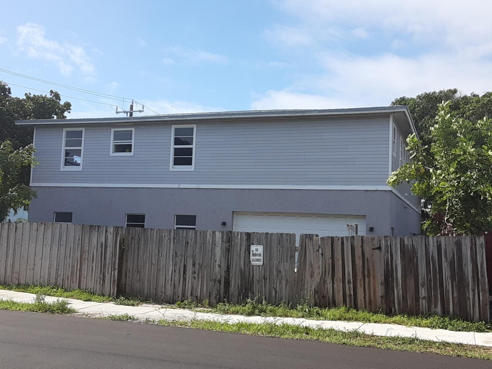 799 NE 34th Ct