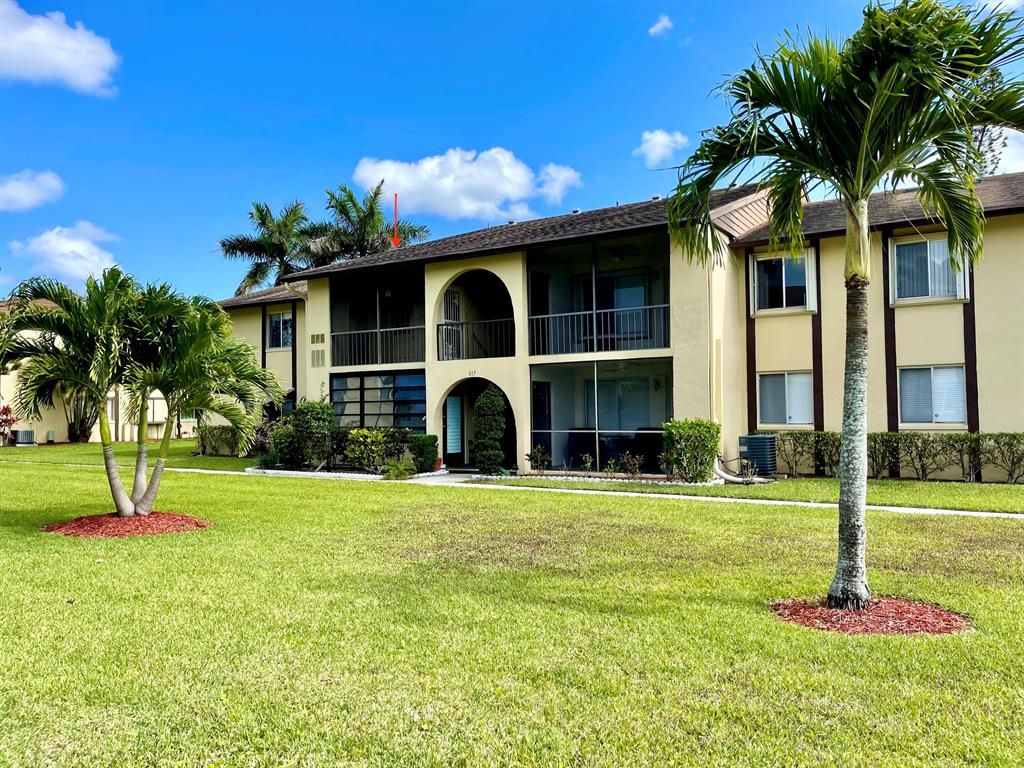 Photo of 317 Pine Ridge Circle Cir #C-2, Green Acres, FL 33463 (MLS # R10791378)