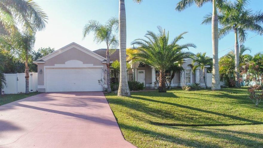 Newly remodeled four bedroom Torino home. Beautiful mature palm & citrus trees. Quiet neighborhood, close to 95, SLW & Mets Stadium.