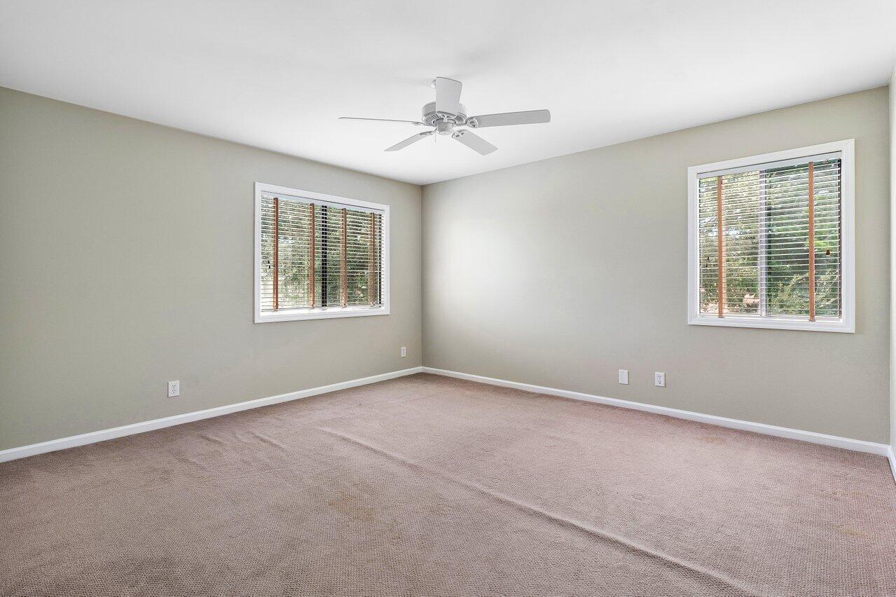 ISLAND LAKES - Residential