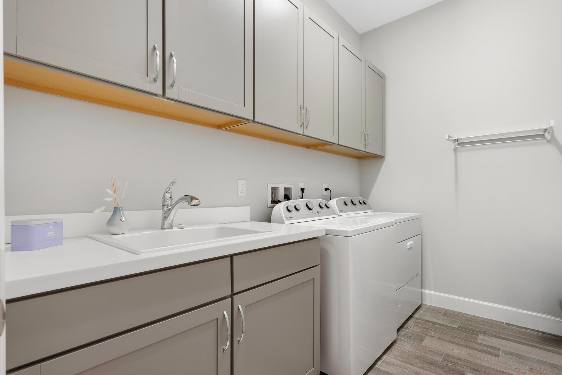 SONOMA ISLES - Residential