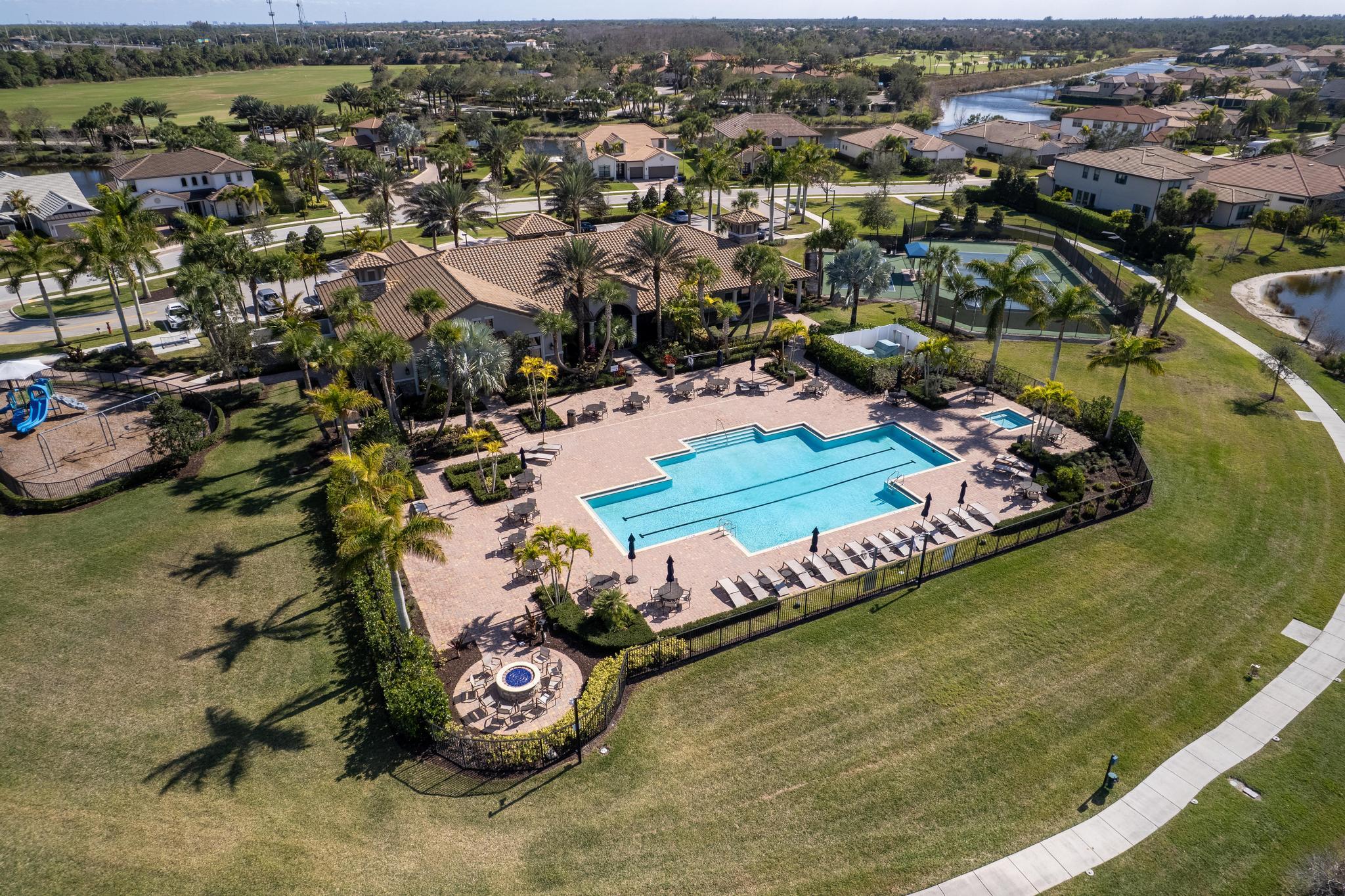 SONOMA ISLES - Residential
