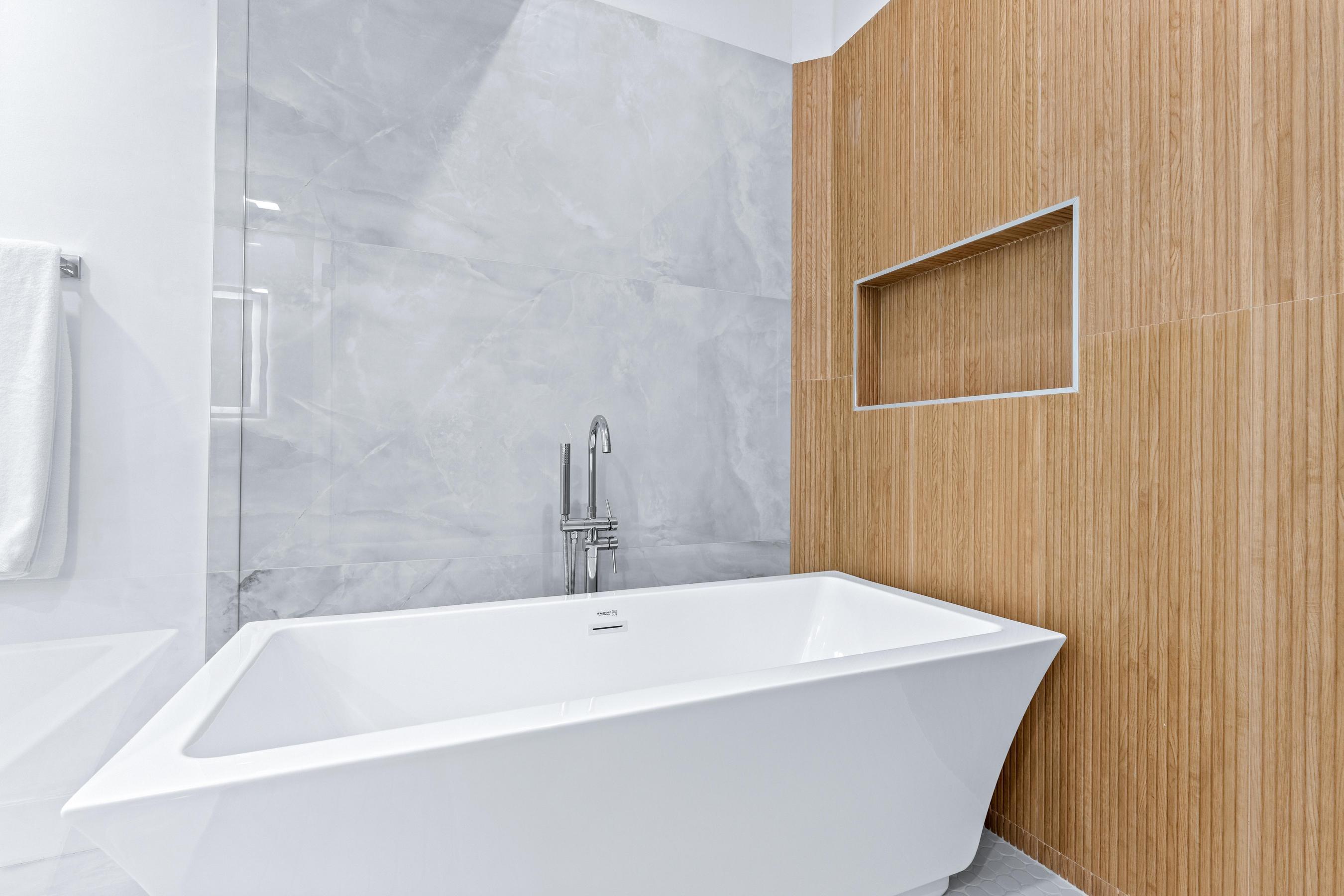 WINDSOR WAY PL 1 - Residential