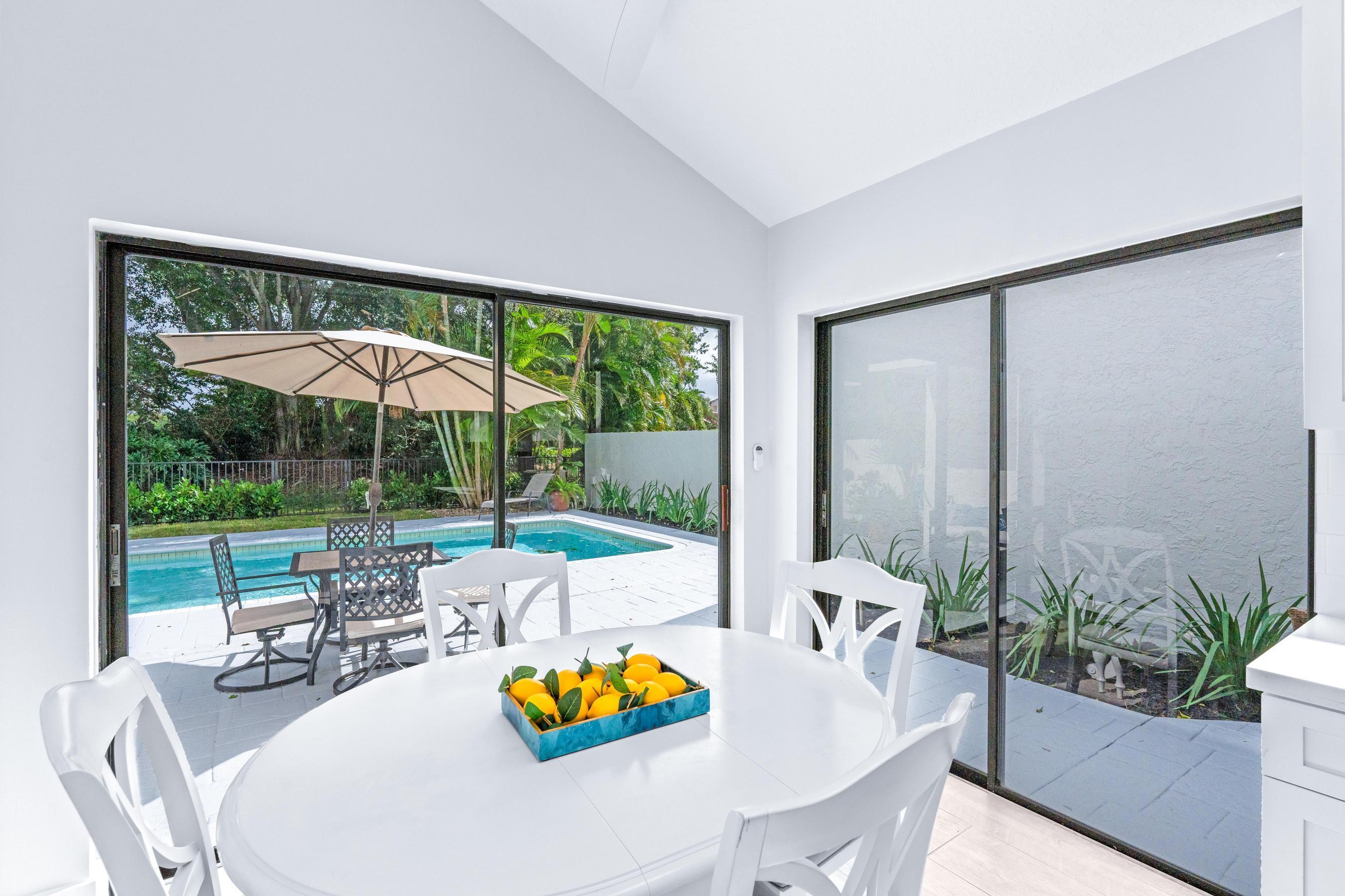 WINDSOR WAY PL 1 - Residential