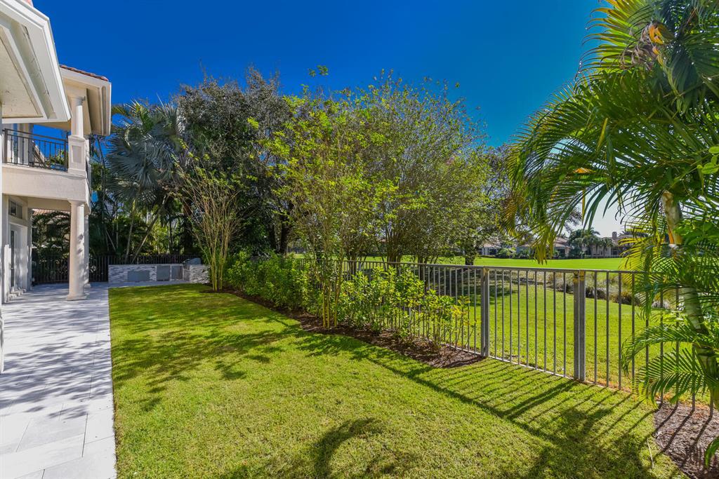 Mizner Country Club - Residential