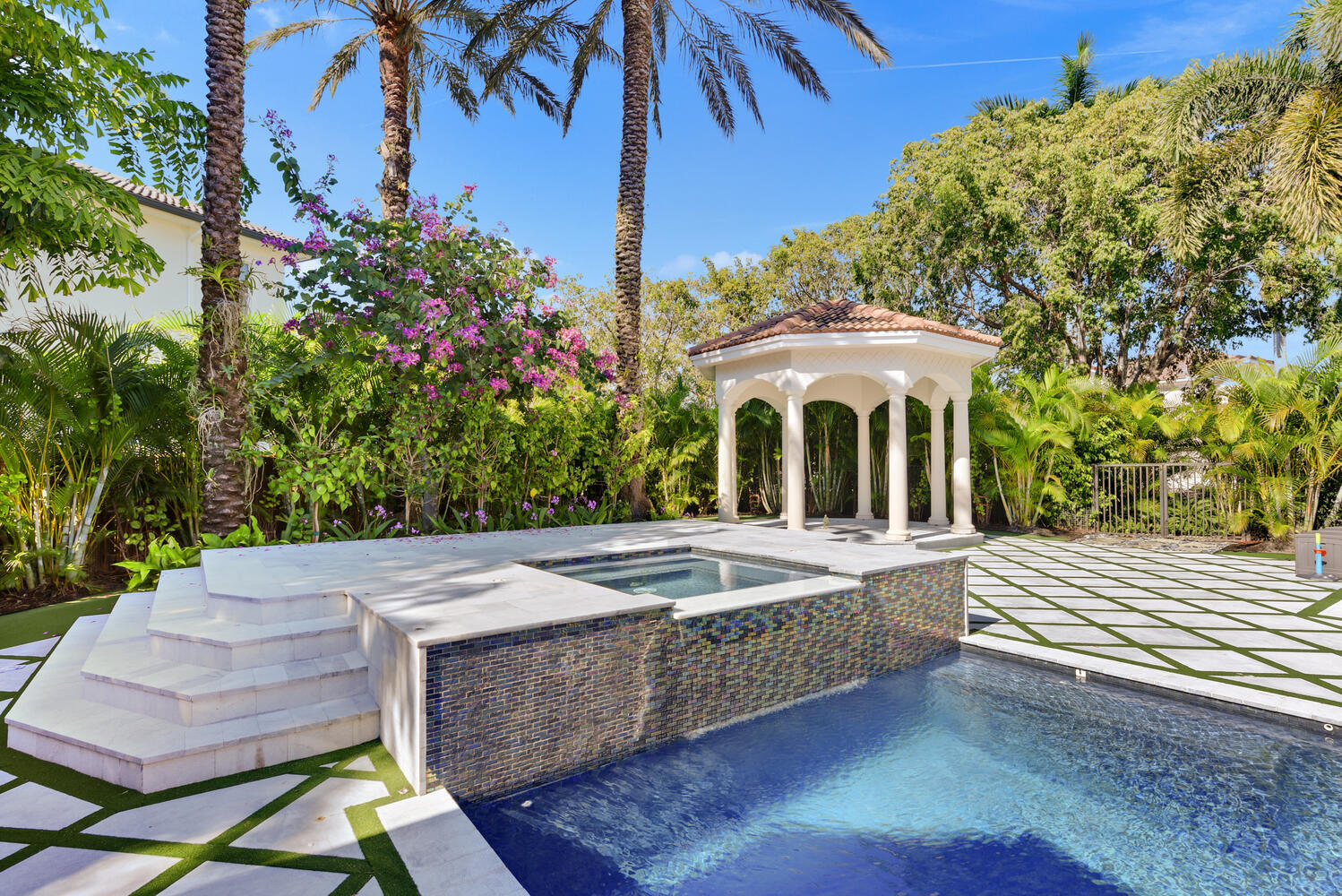 Mizner Country Club - Residential