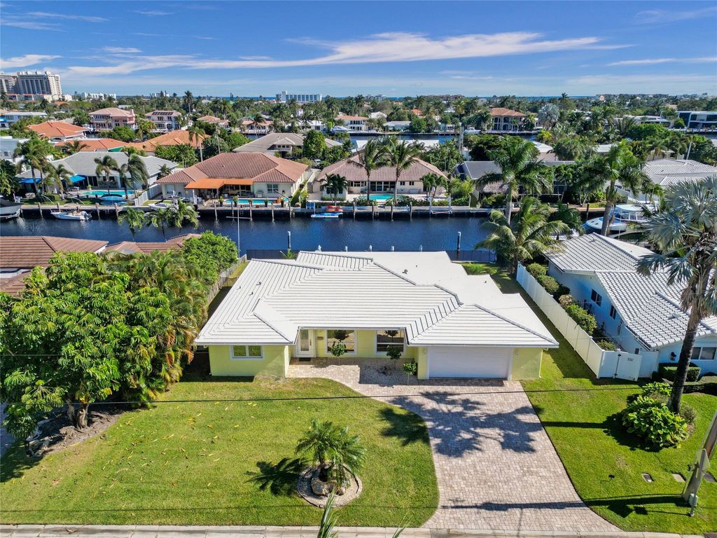 Photo of 5320 NE 32nd Ave, Fort Lauderdale, FL 33308 (MLS # F10533740)