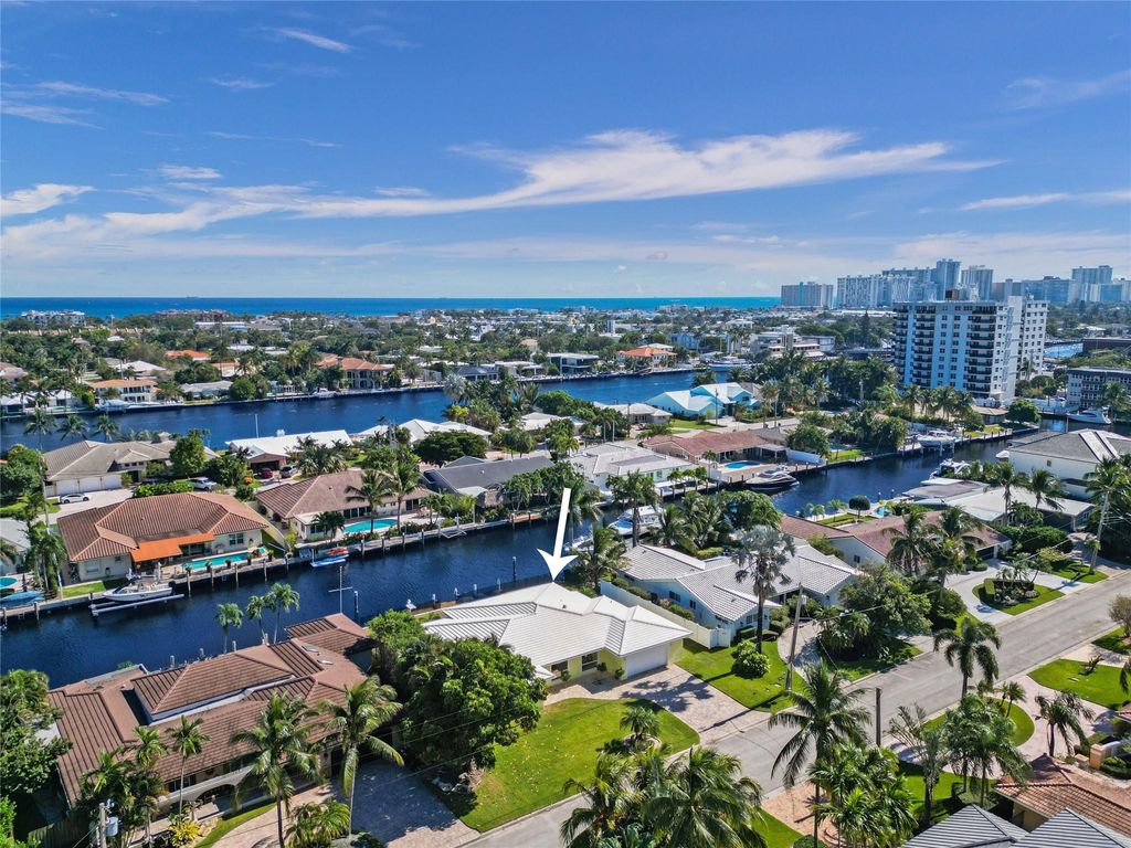 Photo of 5320 NE 32nd Ave, Fort Lauderdale, FL 33308 (MLS # F10533740)