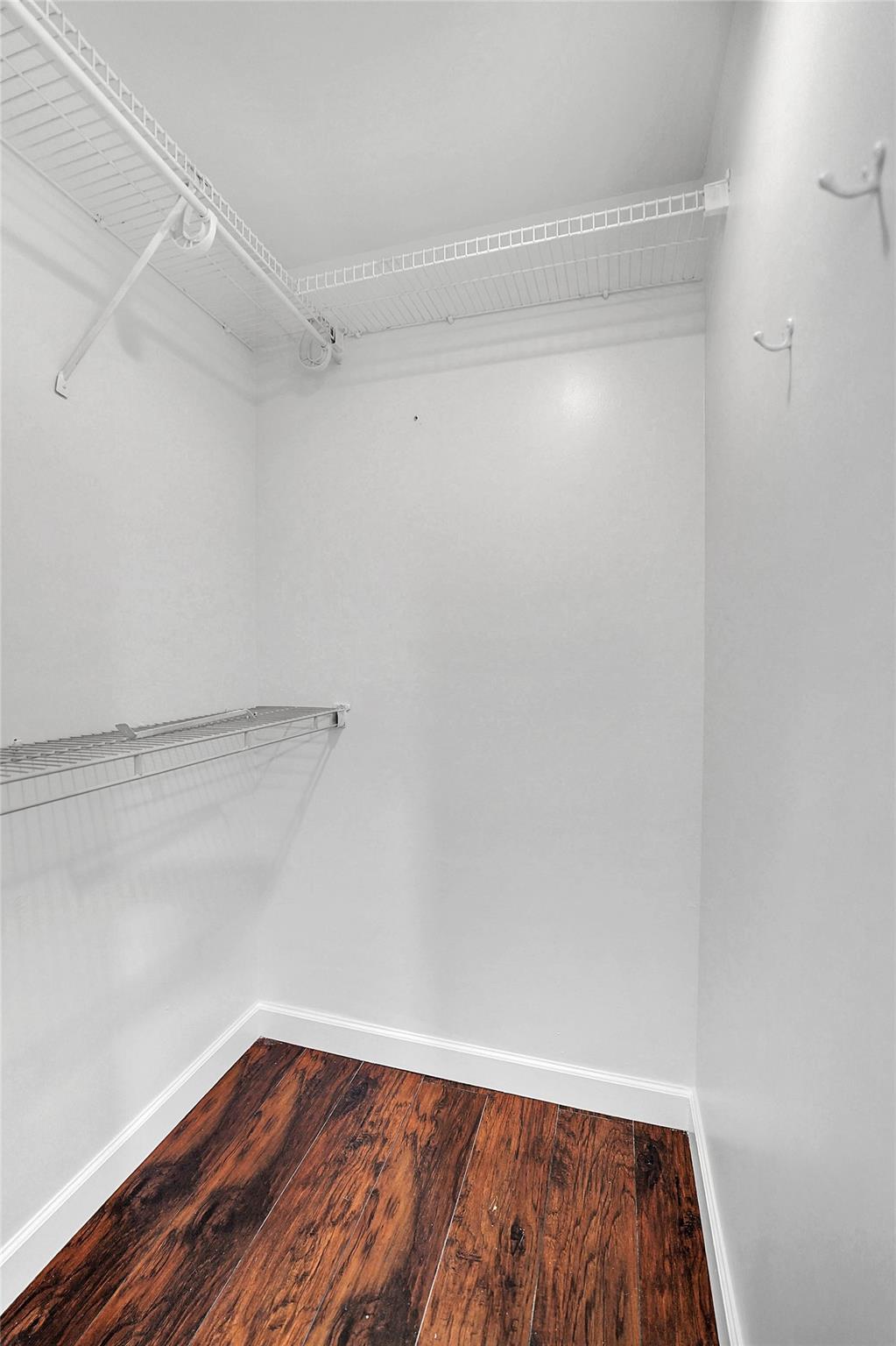 GABLES POINT CONDO I - Residential Lease