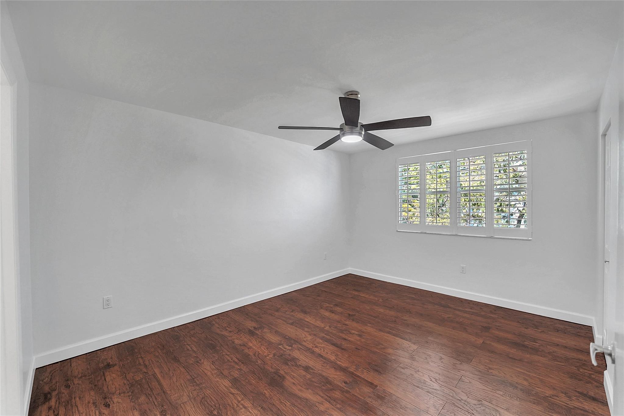 GABLES POINT CONDO I - Residential Lease