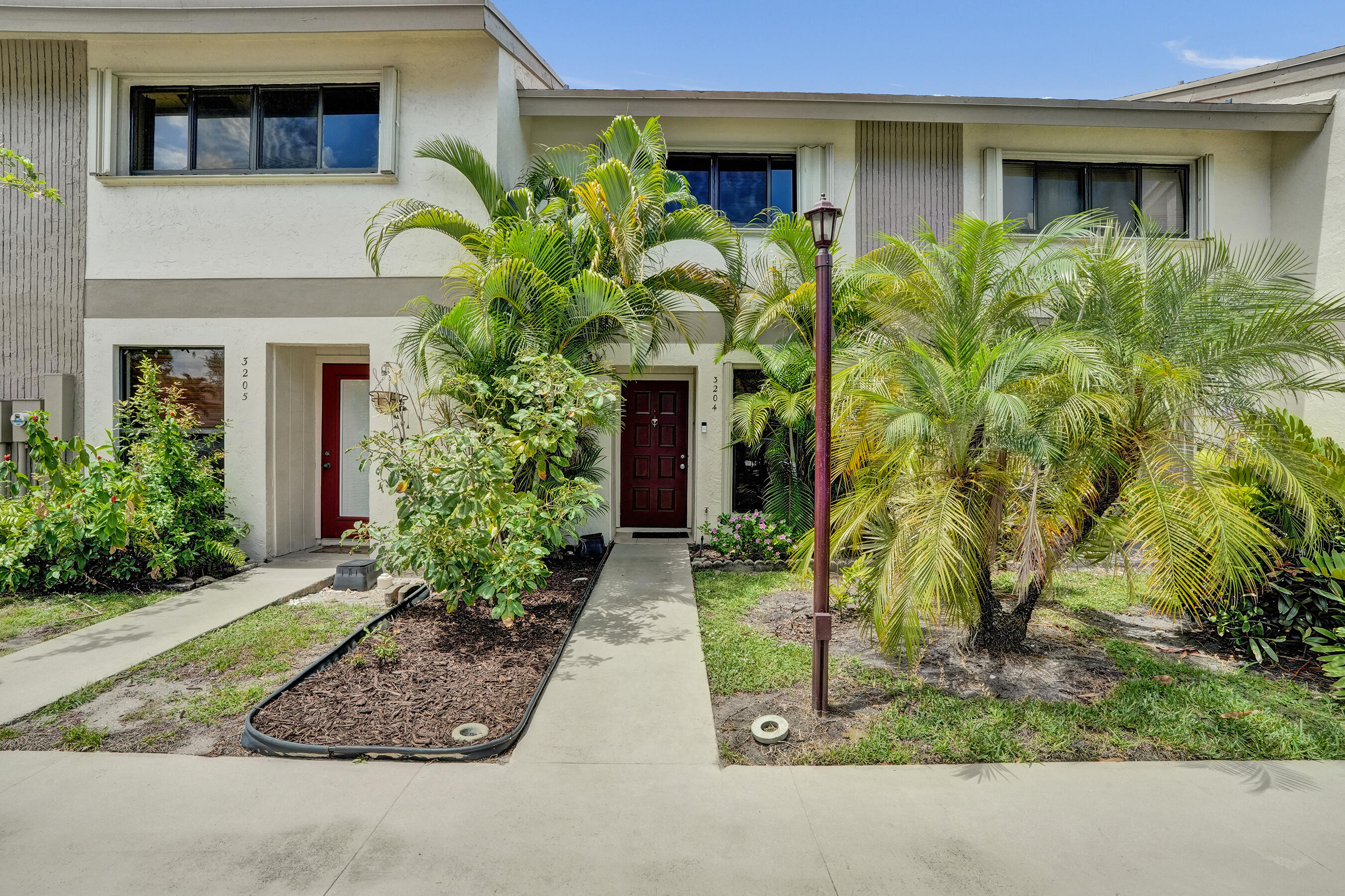 PINES OF OAKLAND FOREST WEST - Residential