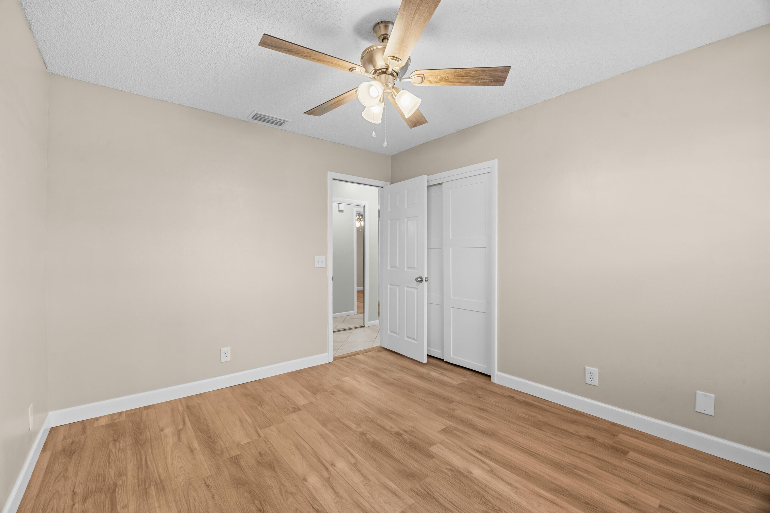 EASTRIDGE ESTATES - Residential