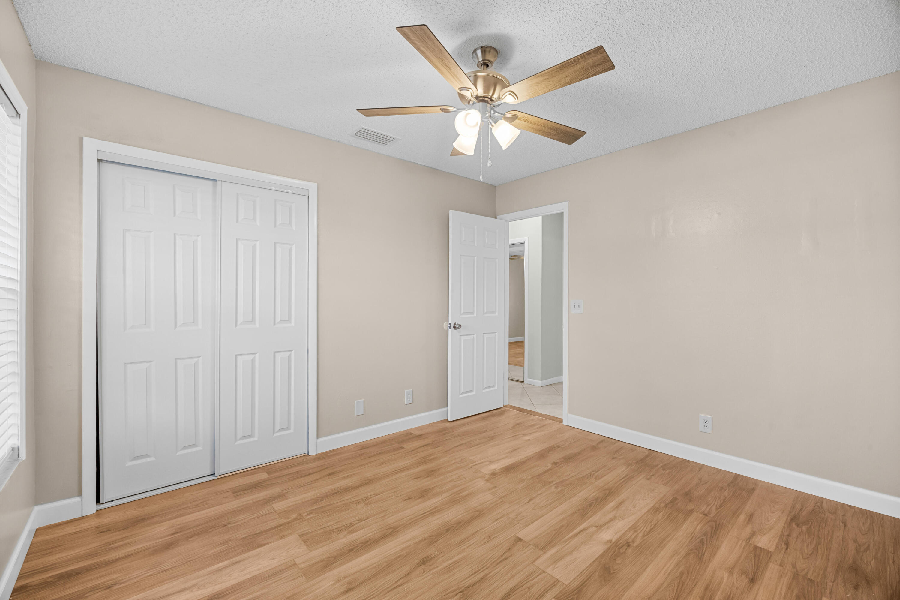 EASTRIDGE ESTATES - Residential