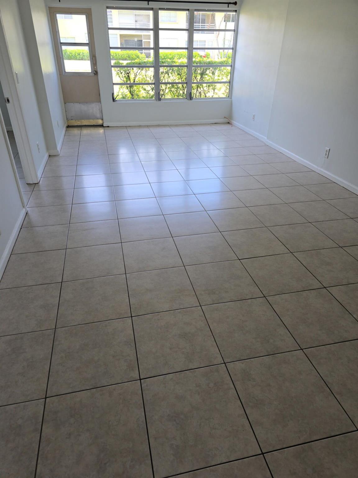 9851 Sandalfoot Boulevard 205