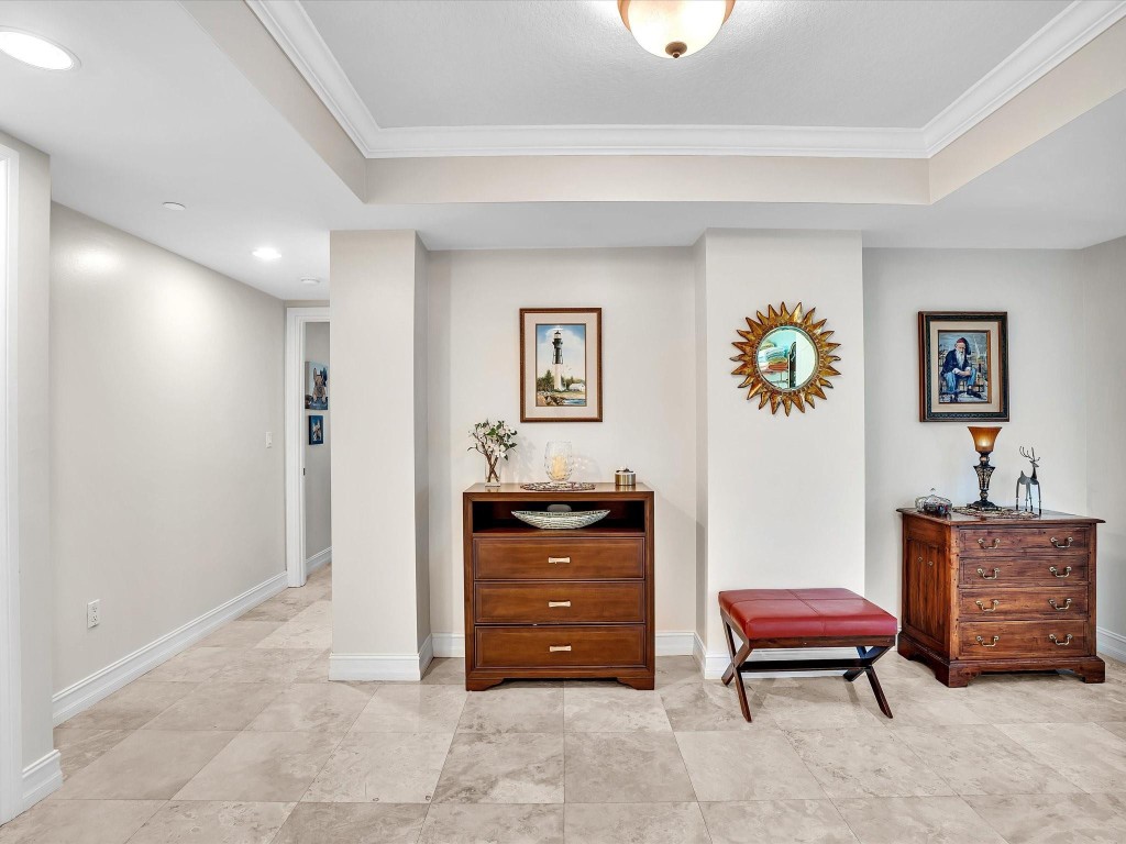 9 NE 20th Avenue 203