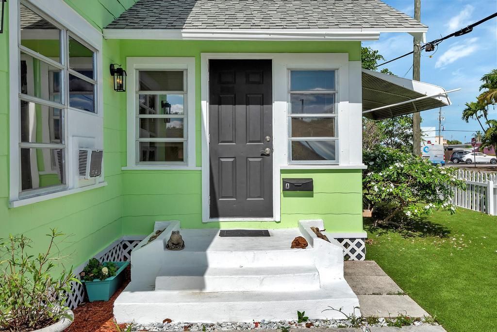 Photo of 713 10th Avenue N #1, Lake Worth Beach, FL 33460 (MLS # R11095684)