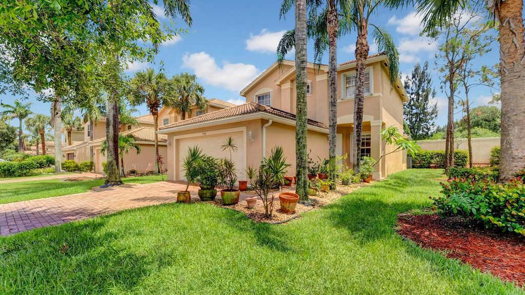 Photo of 7938 Jewelwood Dr, Boynton Beach, FL 33437 (MLS # R11147834)