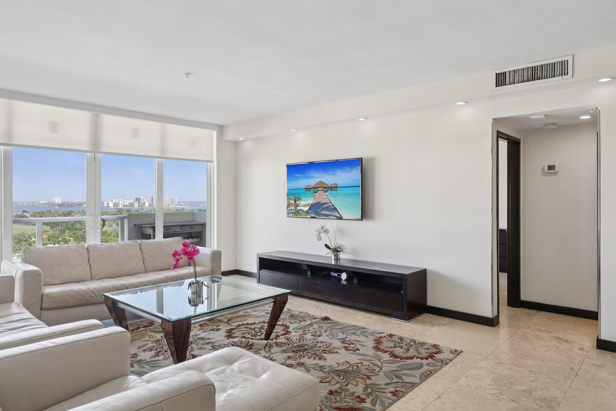 5601 Collins Avenue 1716