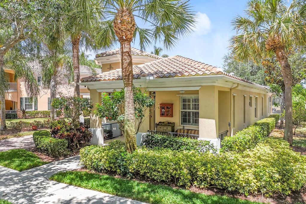 Photo of 415 San Remo Drive, Jupiter, FL 33458 (MLS # R11085424)