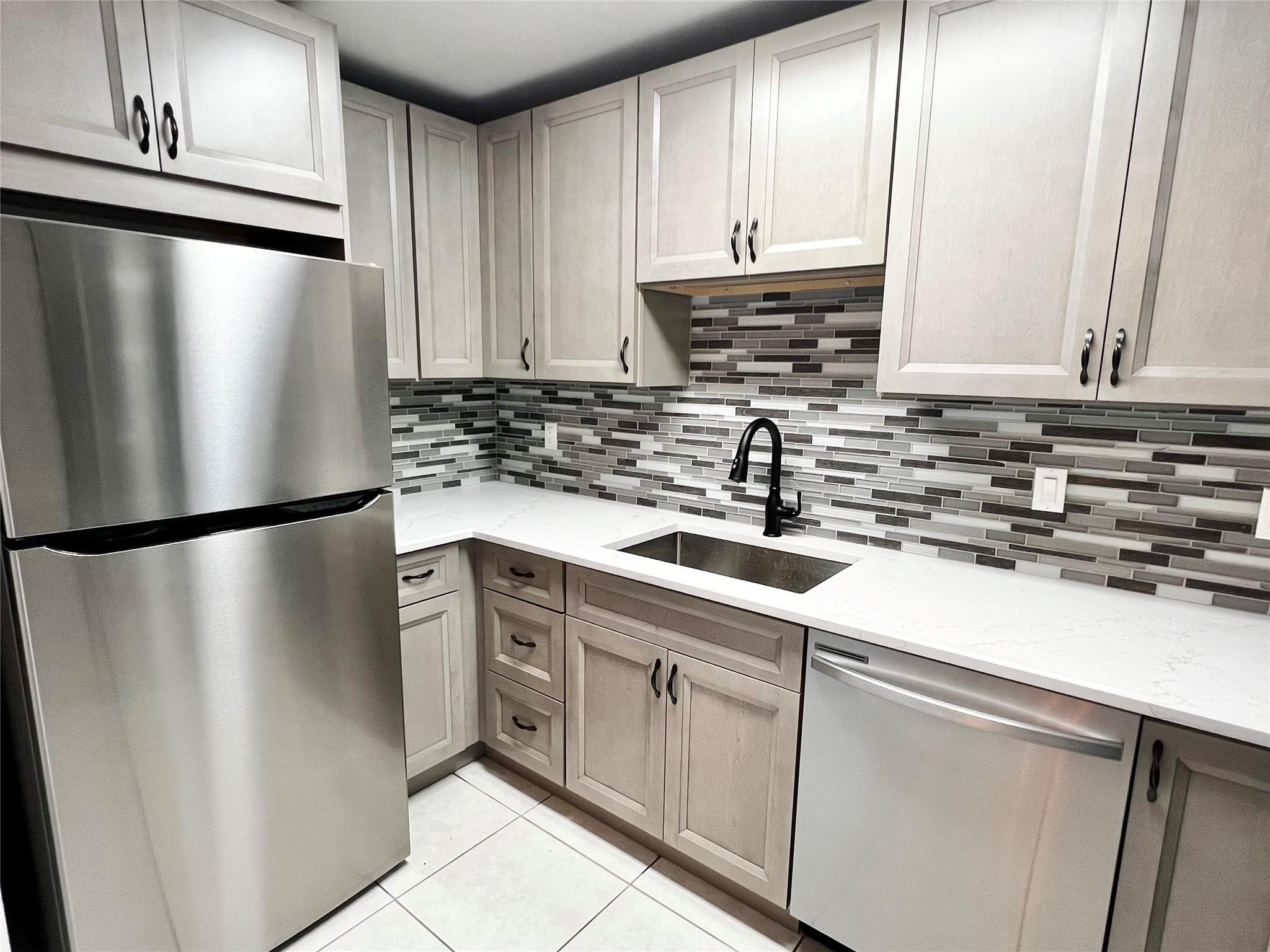 Coral Ridge Isles 45-47 B - Residential Income