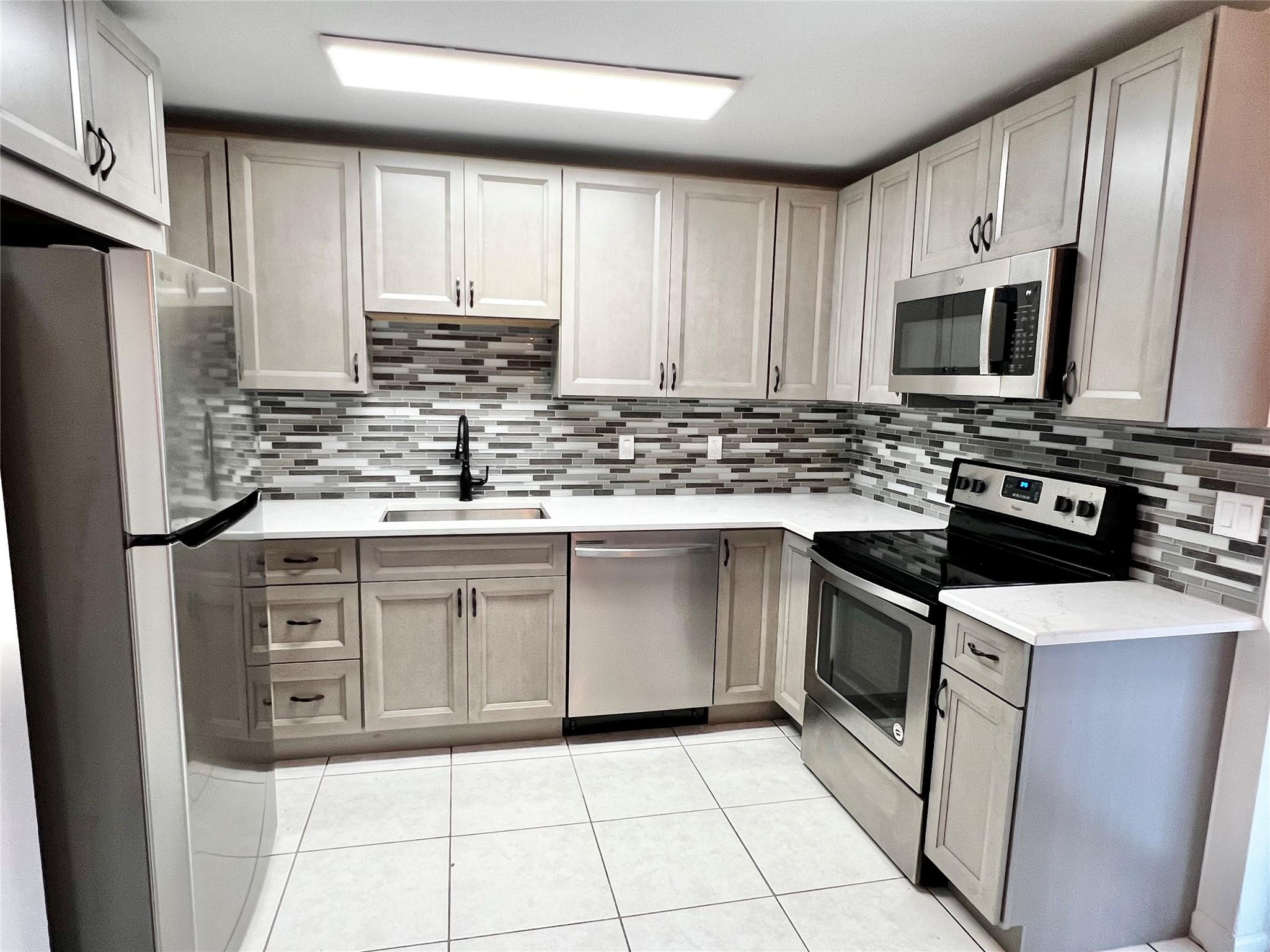 Coral Ridge Isles 45-47 B - Residential Income